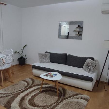 Ferienwohnung Pavle I Petra II Sremski Karlovci Exterior foto