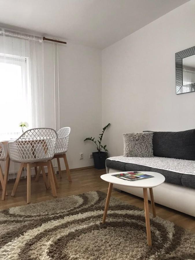 Ferienwohnung Pavle I Petra II Sremski Karlovci Exterior foto